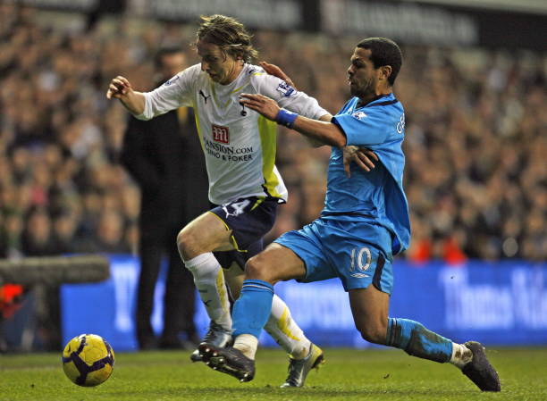 经济利益至 经济利益至